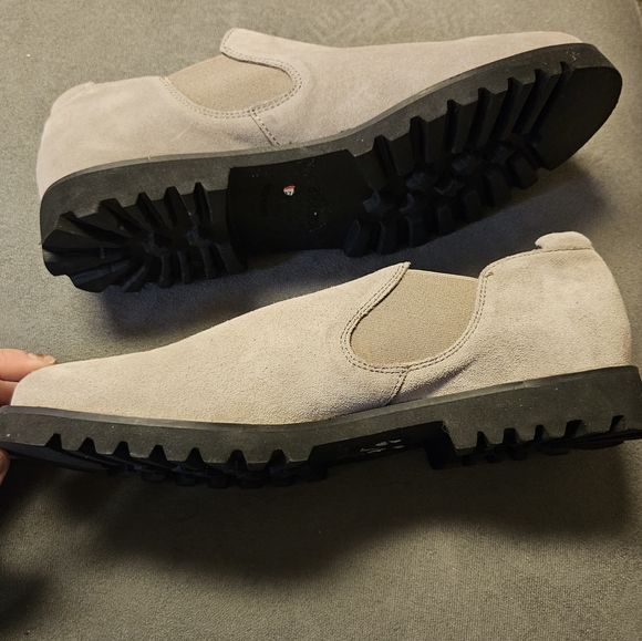 Neutral Blondo Slip on Mini Below the Ankle Boots - Picture 5 of 5